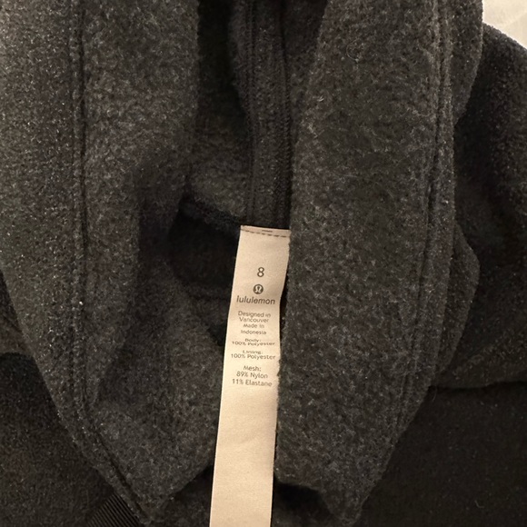 Lulu Lemon fleece sweatshirt - Picture 2 of 2